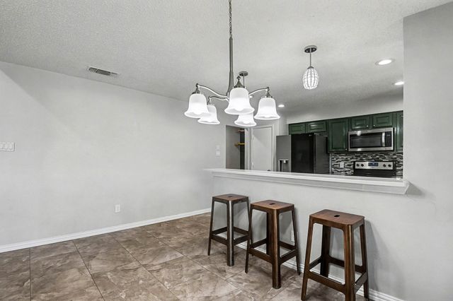 6709 Sunnybank Drive, Fort Worth, TX 76137