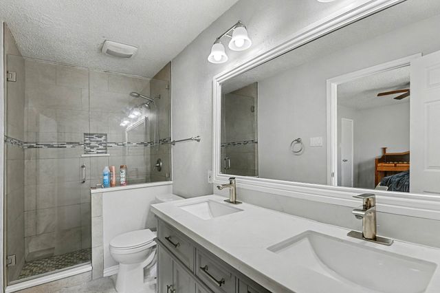 6709 Sunnybank Drive, Fort Worth, TX 76137