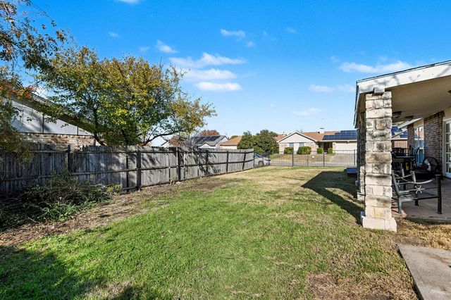 6709 Sunnybank Drive, Fort Worth, TX 76137
