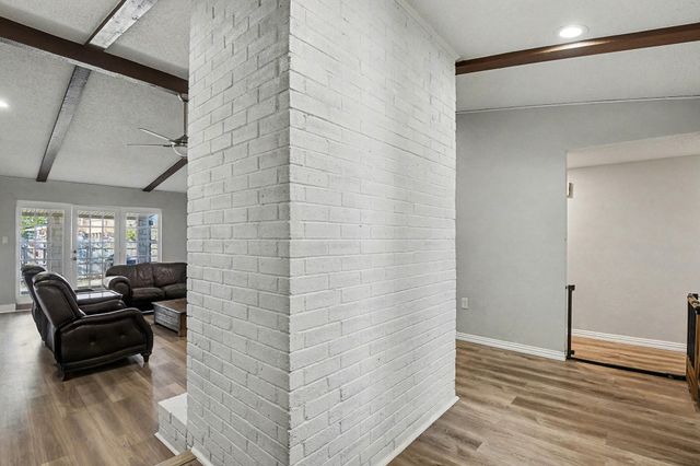 6709 Sunnybank Drive, Fort Worth, TX 76137