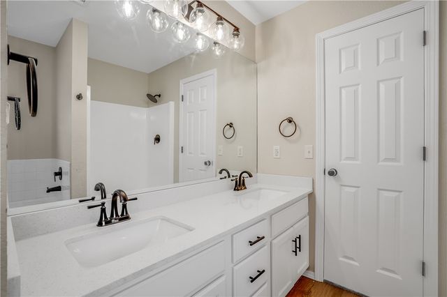 3011 Beaver Creek Street, Springdale, AR 72764