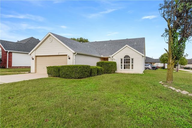 3011 Beaver Creek Street, Springdale, AR 72764