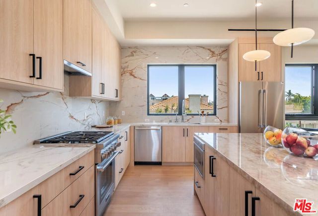 1863 Barry Avenue, Los Angeles, CA 90025