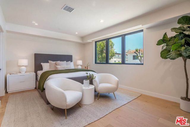 1863 Barry Avenue, Los Angeles, CA 90025