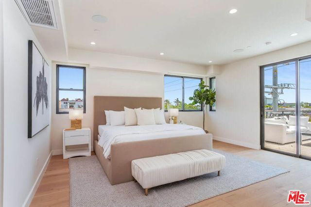 1863 Barry Avenue, Los Angeles, CA 90025