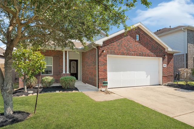 4811 Seaside Sparrow Lane, Baytown, TX 77521
