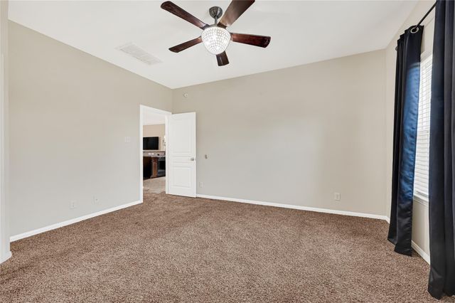 4811 Seaside Sparrow Lane, Baytown, TX 77521