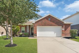 4811 Seaside Sparrow Lane, Baytown, TX 77521