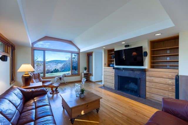 48 Rennie Road, Hanover, NH 03755