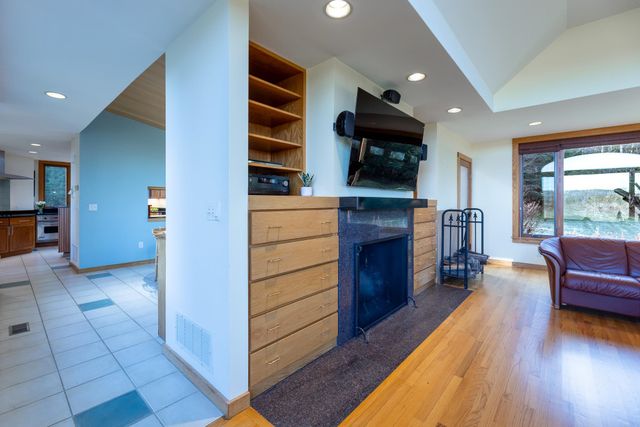 48 Rennie Road, Hanover, NH 03755