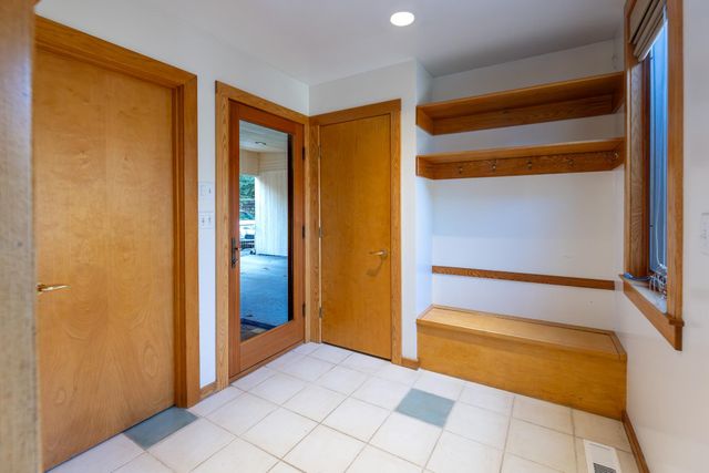 48 Rennie Road, Hanover, NH 03755