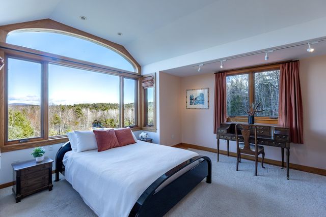 48 Rennie Road, Hanover, NH 03755