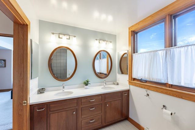 48 Rennie Road, Hanover, NH 03755