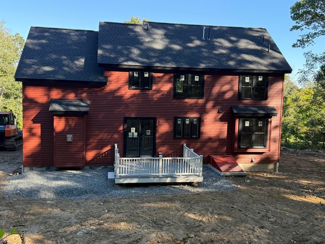 47 Southwick Rd, Sutton, MA 01590