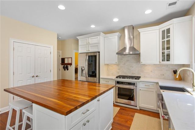 4427 Oakdale Vinings Landing, Smyrna, GA 30080