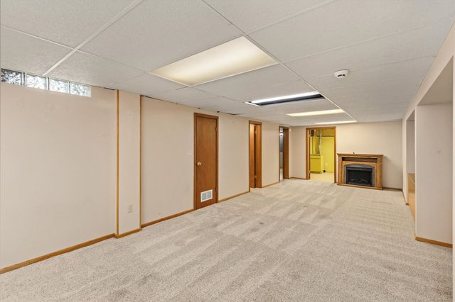 309 SE 8th Street, Ankeny, IA 50021