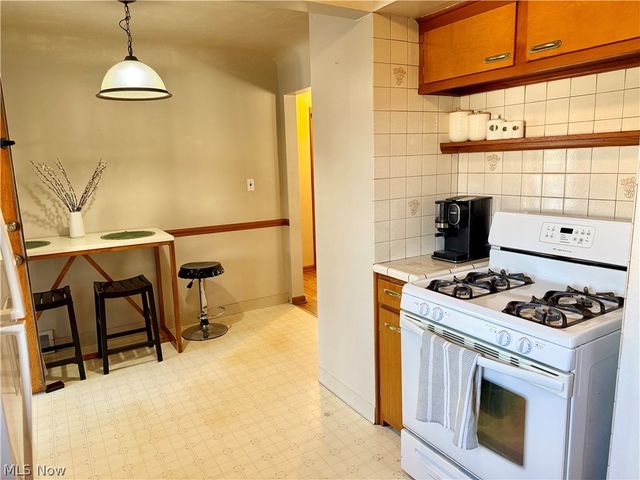 4863 E 93rd Street, Garfield Heights, OH 44125