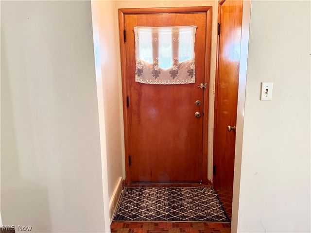 4863 E 93rd Street, Garfield Heights, OH 44125