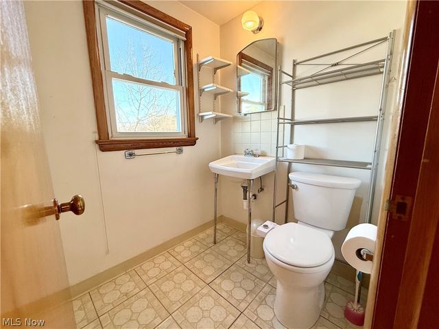 4863 E 93rd Street, Garfield Heights, OH 44125