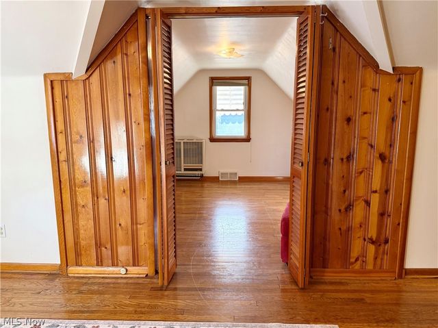 4863 E 93rd Street, Garfield Heights, OH 44125