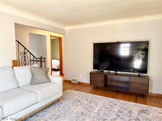 4863 E 93rd Street, Garfield Heights, OH 44125