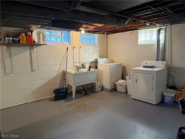 4863 E 93rd Street, Garfield Heights, OH 44125