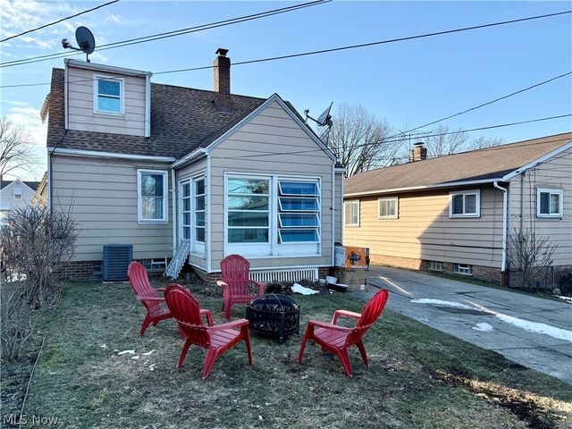 4863 E 93rd Street, Garfield Heights, OH 44125