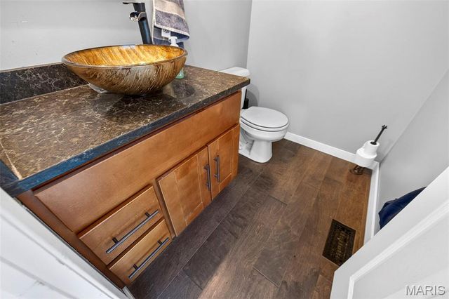 1261 Jade Wind Circle, Ballwin, MO 63011