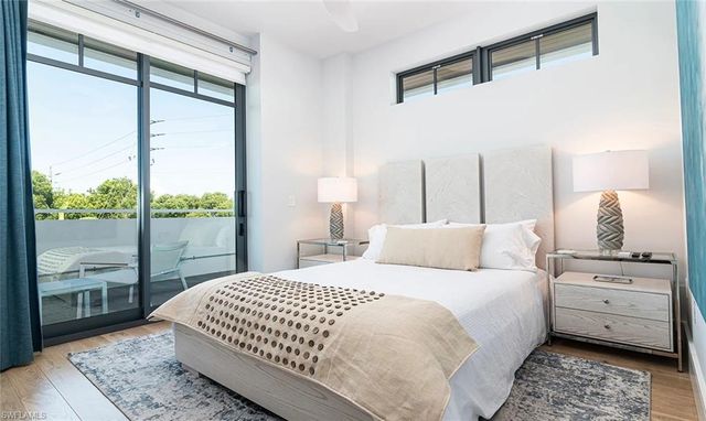 101 8th ST S # 202, Naples, FL 34102