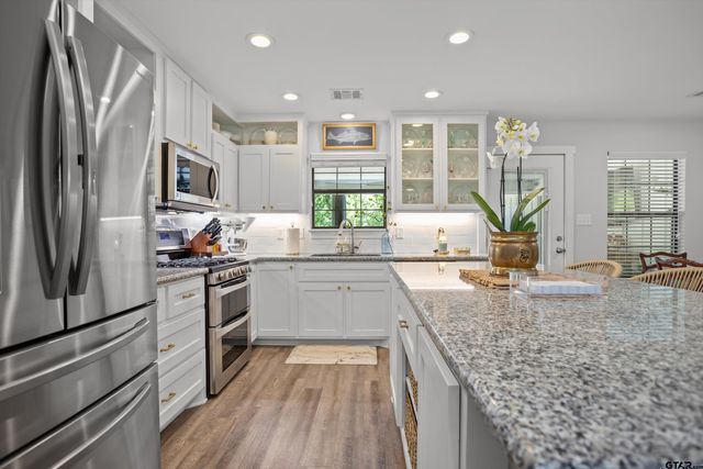 149 Yaupon Lane, Crockett, TX 75835