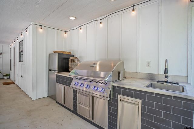 149 Yaupon Lane, Crockett, TX 75835