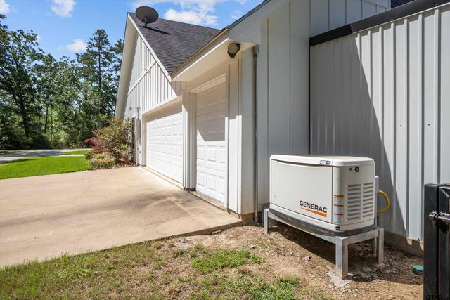 149 Yaupon Lane, Crockett, TX 75835