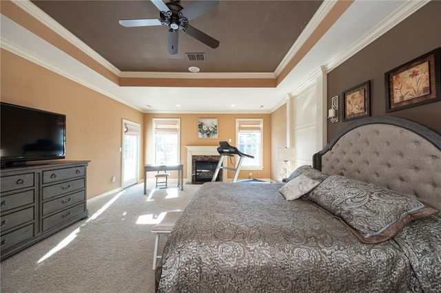 408 Independence Ln, Economy, PA 15042