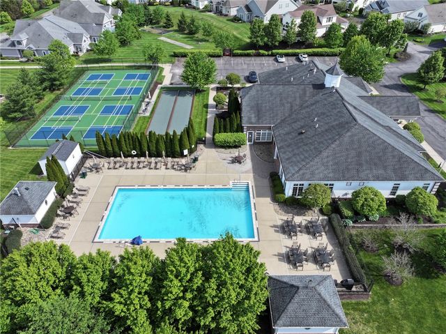 408 Independence Ln, Economy, PA 15042