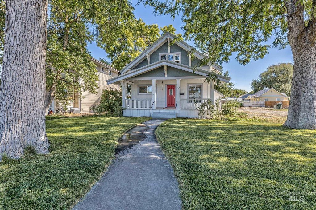 565 B St W, Vale, OR 97918