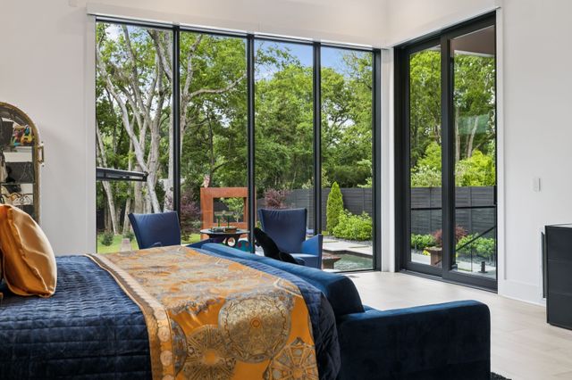 3916 Harding Pl, Nashville, TN 37215