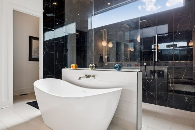 3916 Harding Pl, Nashville, TN 37215