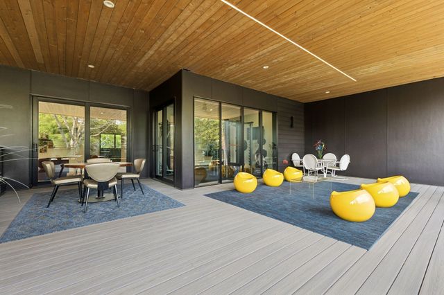 3916 Harding Pl, Nashville, TN 37215