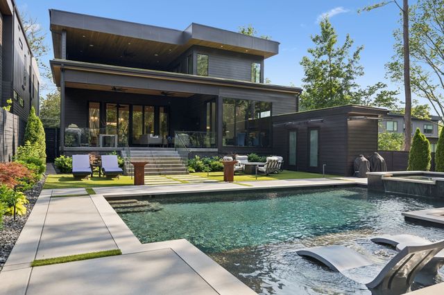 3916 Harding Pl, Nashville, TN 37215