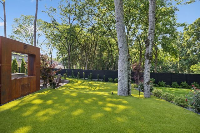 3916 Harding Pl, Nashville, TN 37215