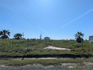 1403 Trinidad Lane, Port Bolivar, TX 77650