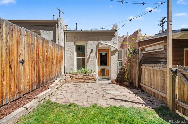 2536 Kensing Court, Denver, CO 80211
