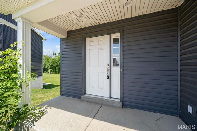 430 Hammerstone Drive, Moscow Mills, MO 63362