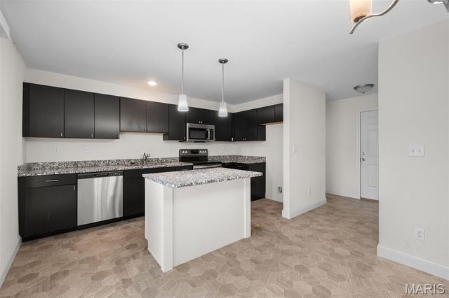 430 Hammerstone Drive, Moscow Mills, MO 63362