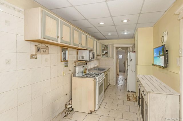 10341 101st Street, Ozone Park, NY 11417