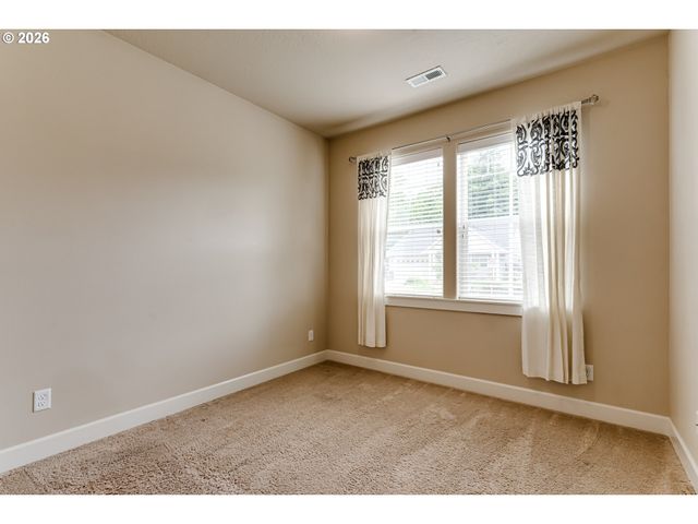 4452 WENDOVER St, Eugene, OR 97404