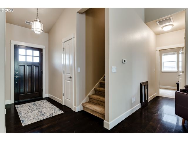 4452 WENDOVER St, Eugene, OR 97404
