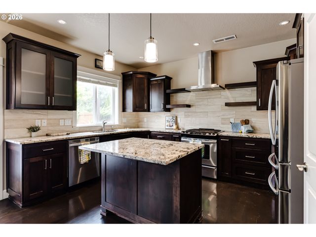 4452 WENDOVER St, Eugene, OR 97404
