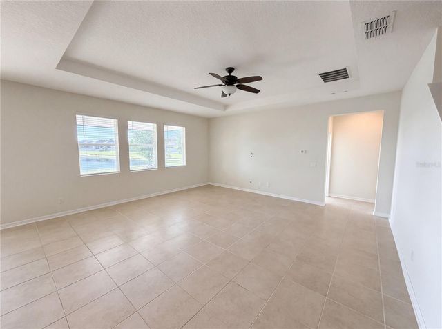 1811 HENLEY STREET, Magnolia Square, FL 34771