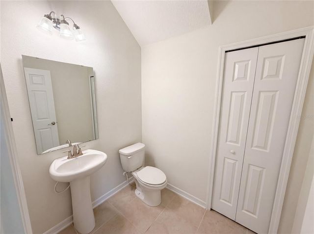 1811 HENLEY STREET, Magnolia Square, FL 34771